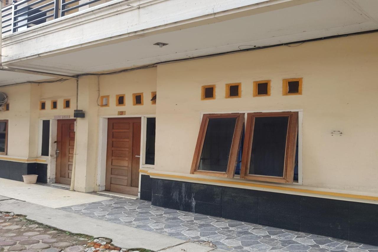 Oyo 91647 Sanina Residence Pematang Siantar Exterior foto