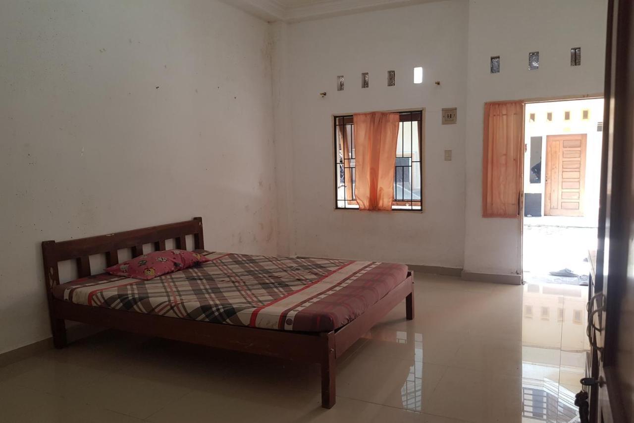Oyo 91647 Sanina Residence Pematang Siantar Exterior foto